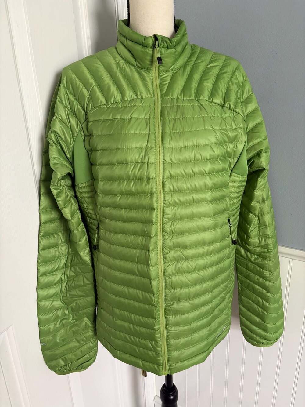 Eddie Bauer First Ascent MicroTherm StormDown 800 Jacket